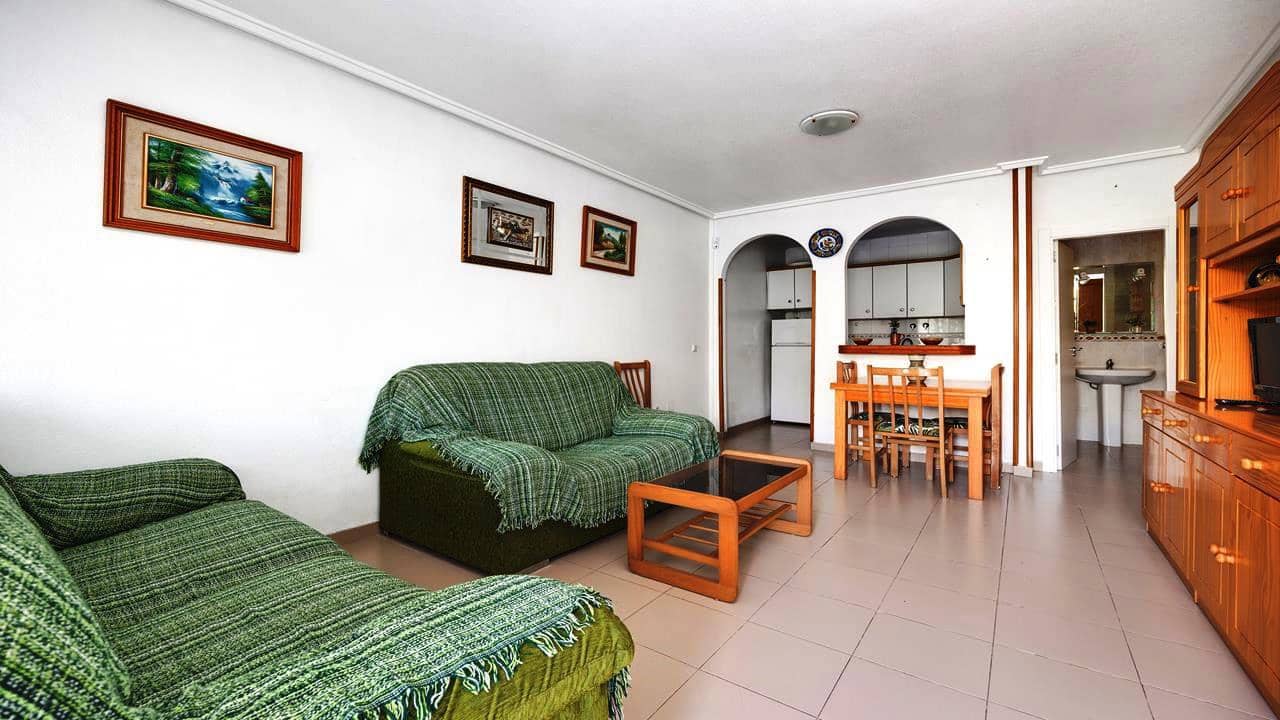 2 bedroom Apartment for sale in Torrevieja with pool - € 135,000 (Ref: 9860829)