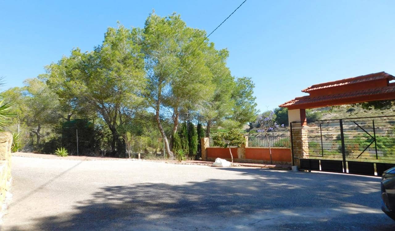 3 soverom Trehus til salgs i Torremendo med svømmebasseng garasje - € 330 000 (Ref: 9866155)