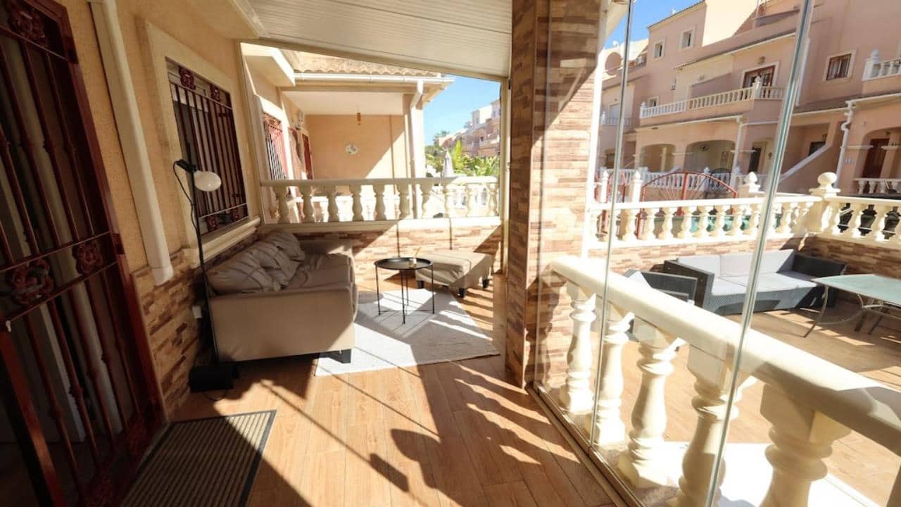 3 sypialnia Dom na sprzedaż w Playa Flamenca z basenem garażem - 285 000 € (Ref: 9867932)