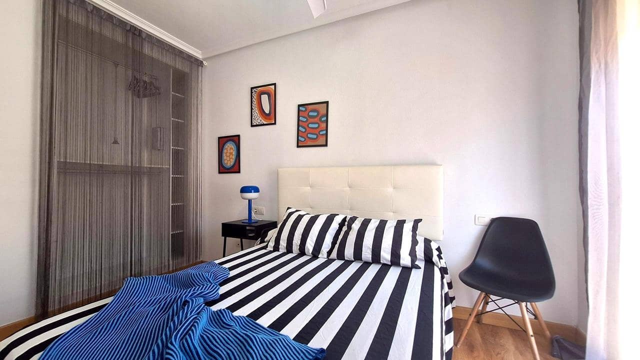 3 sypialnia Dom na sprzedaż w Playa Flamenca z basenem garażem - 285 000 € (Ref: 9867932)