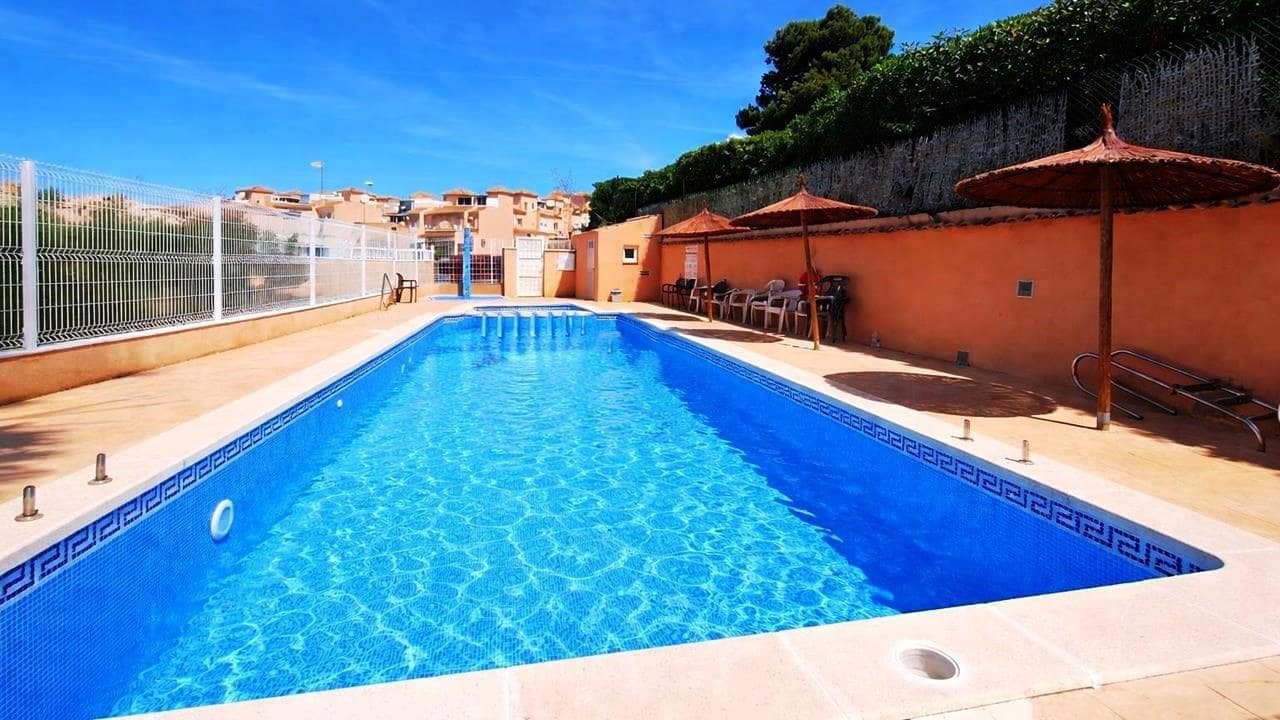 3 sypialnia Dom na sprzedaż w Playa Flamenca z basenem garażem - 285 000 € (Ref: 9867932)