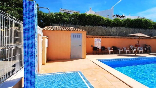 3 sypialnia Dom na sprzedaż w Playa Flamenca, Orihuela z basenem garażem - 285 000 € (Ref: 9867932)