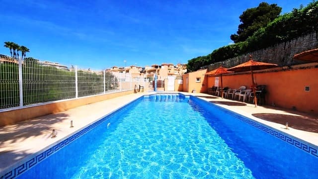 3 sypialnia Dom na sprzedaż w Playa Flamenca, Orihuela z basenem garażem - 285 000 € (Ref: 9867932)