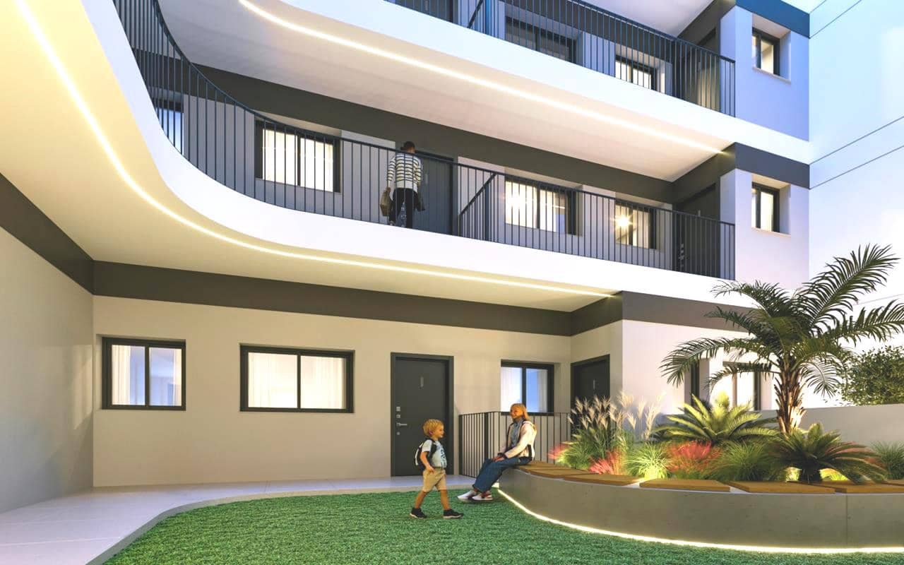 2 makuuhuone Kattohuoneisto myytävänä paikassa Torrevieja mukana uima-altaan 
autotalli - 359 000 € (Ref: 9872403)