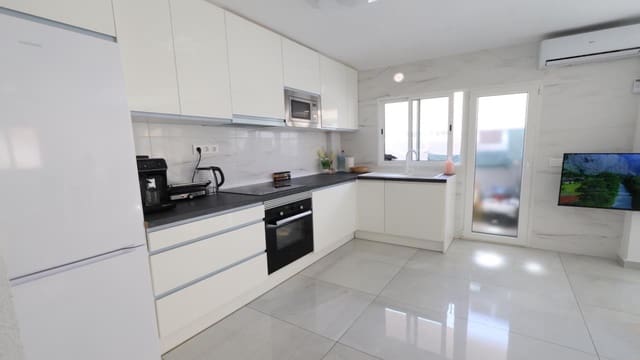 3 slaapkamer Appartement te koop in Torrevieja - € 239.000 (Ref: 9877128)