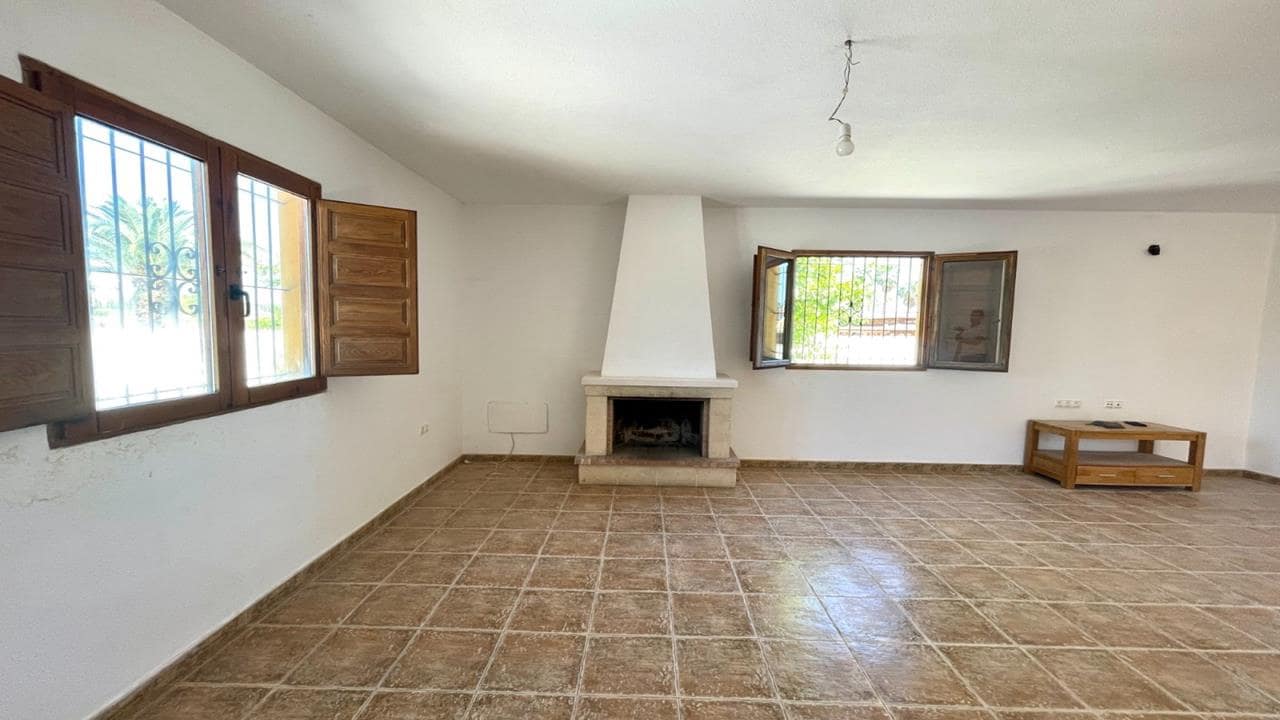 4 sypialnia Willa na sprzedaż w Catral z basenem garażem - 329 900 € (Ref: 9877447)