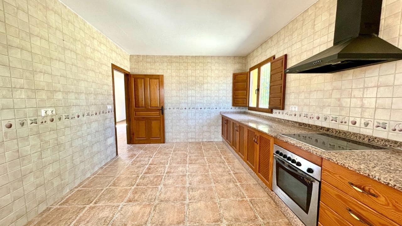 4 sypialnia Willa na sprzedaż w Catral z basenem garażem - 329 900 € (Ref: 9877447)