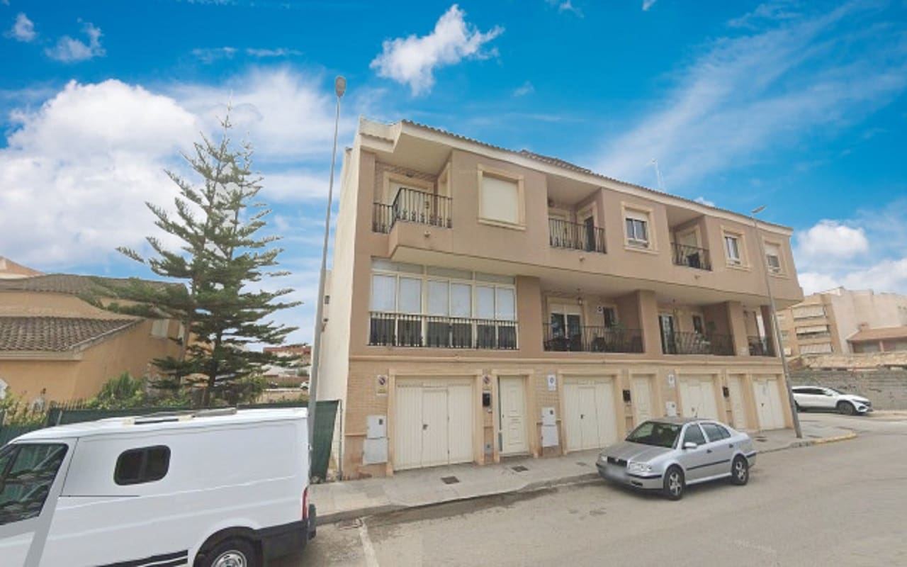 3 quarto Casa em Banda para venda em Almoradi com garagem - 265 000 € (Ref: 9880226)