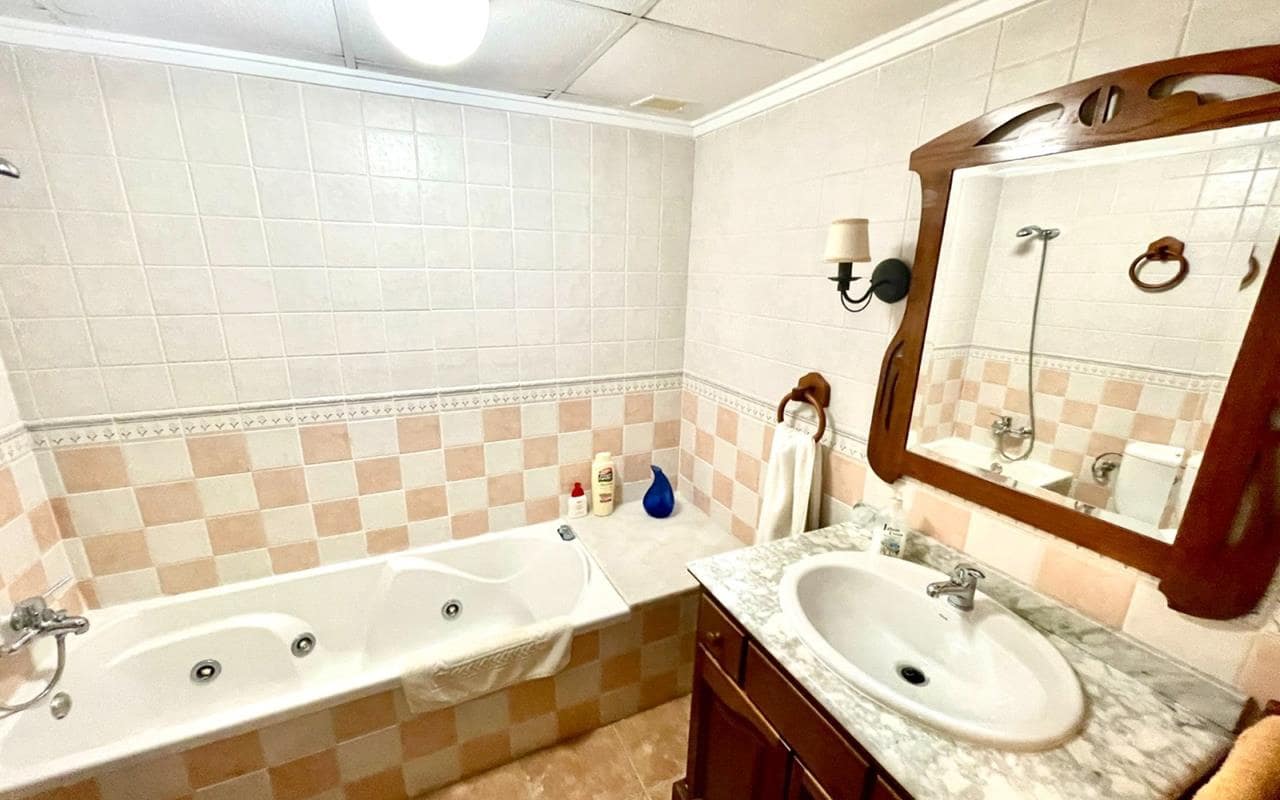3 quarto Casa em Banda para venda em Almoradi com garagem - 265 000 € (Ref: 9880226)