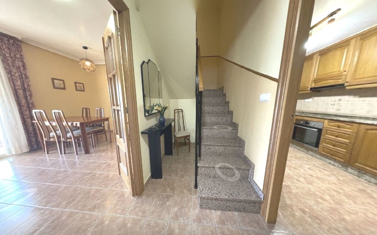 3 quarto Casa em Banda para venda em Almoradi com garagem - 265 000 € (Ref: 9880226)