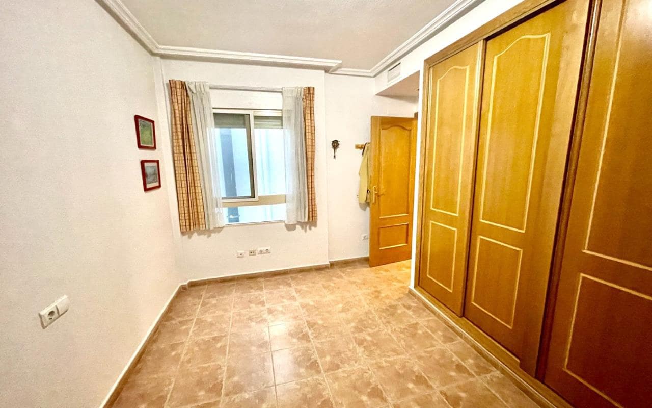 3 quarto Casa em Banda para venda em Almoradi com garagem - 265 000 € (Ref: 9880226)