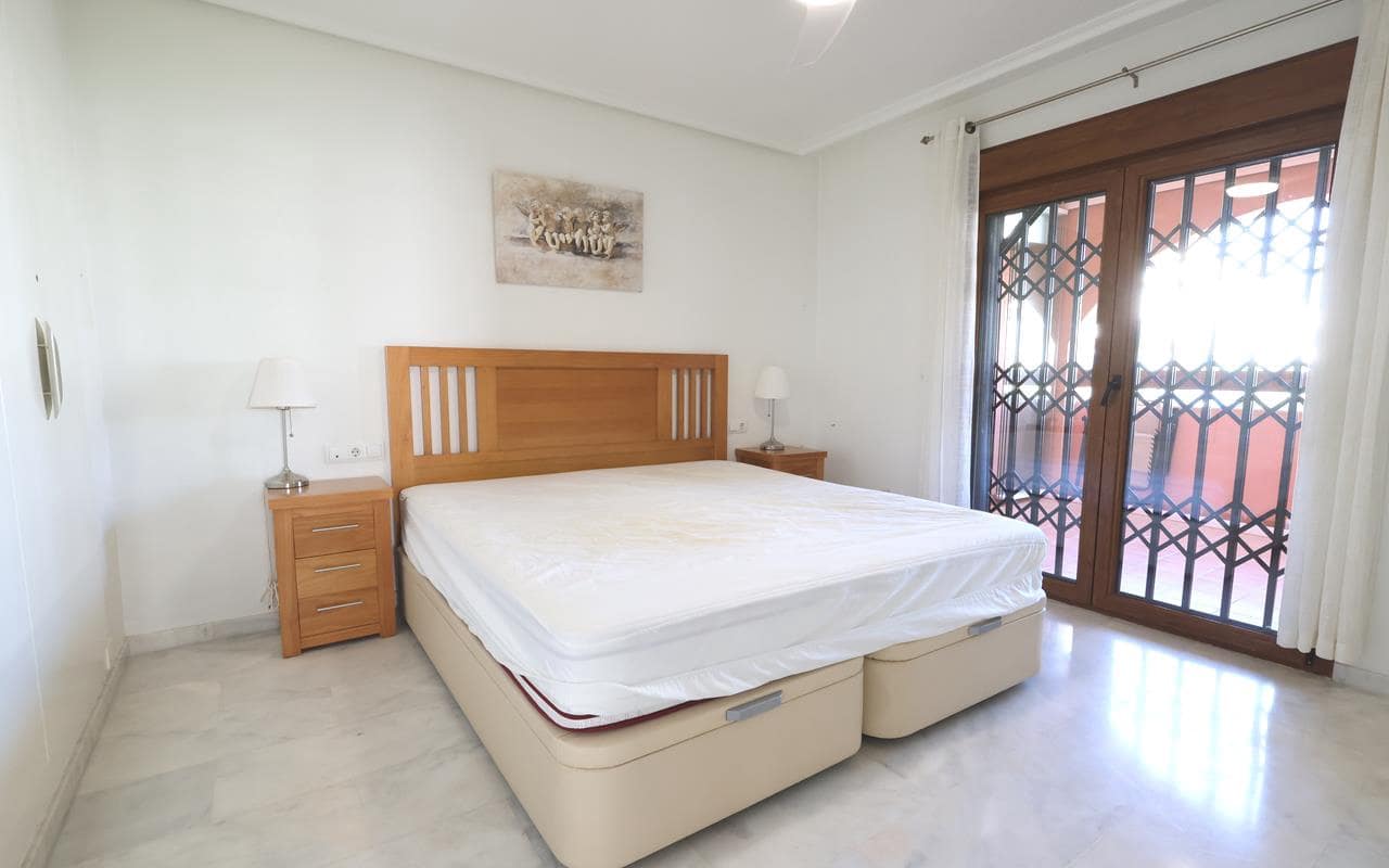 2 slaapkamer Appartement te koop in Villamartin met zwembad garage - € 195.000 (Ref: 9883752)