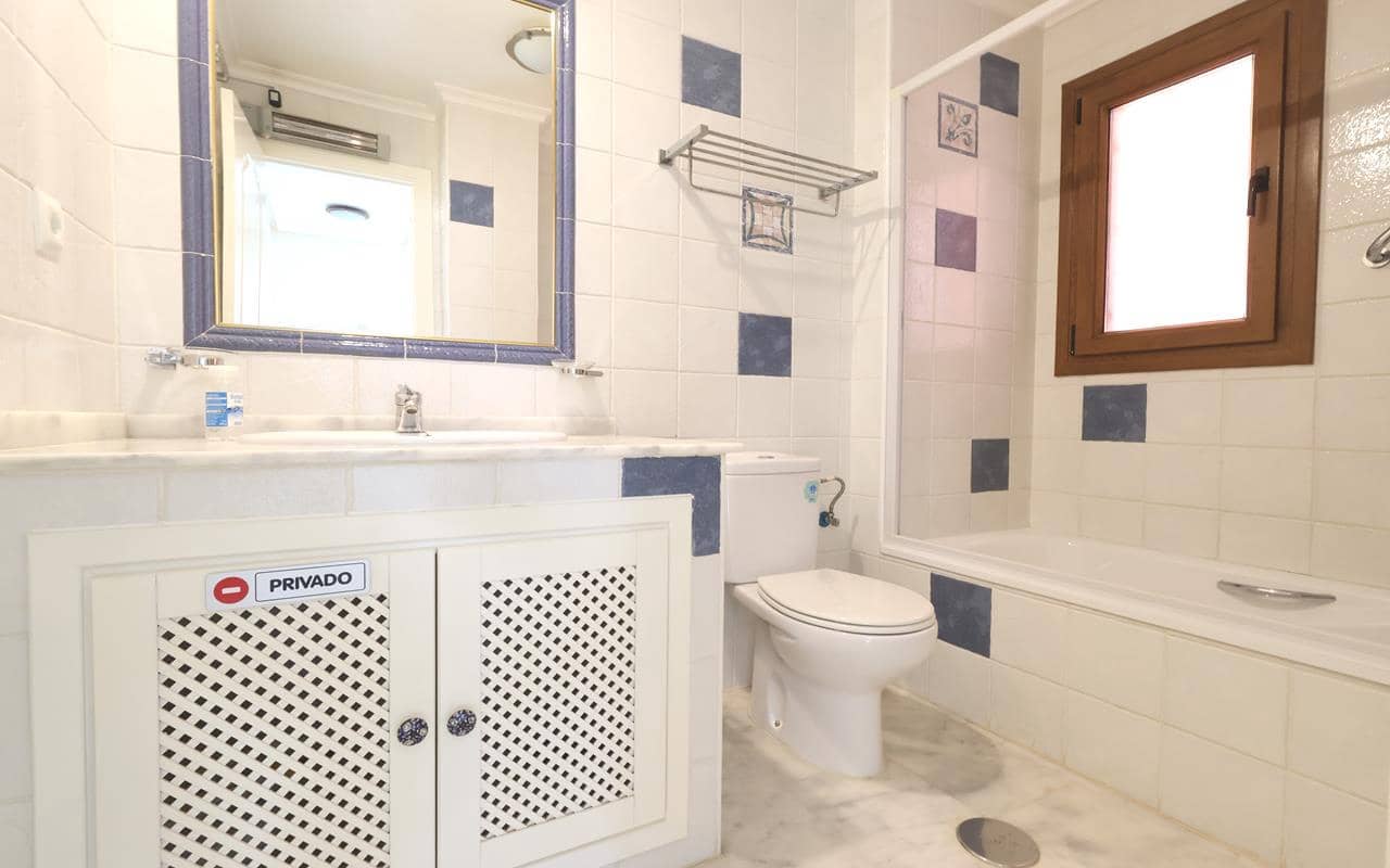 2 slaapkamer Appartement te koop in Villamartin met zwembad garage - € 195.000 (Ref: 9883752)