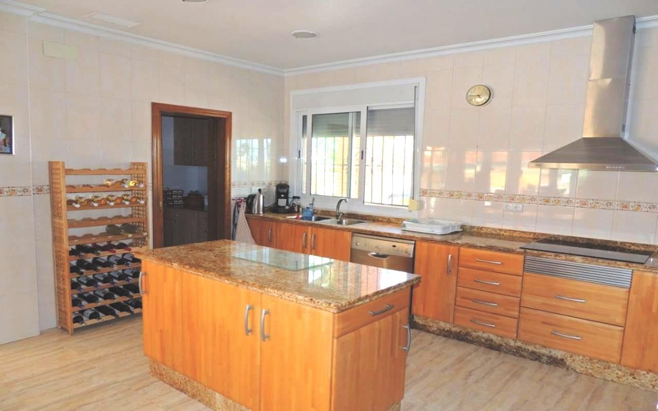 4 sovrum Villa till salu i Catral med pool garage - 390 000 € (Ref: 9883857)