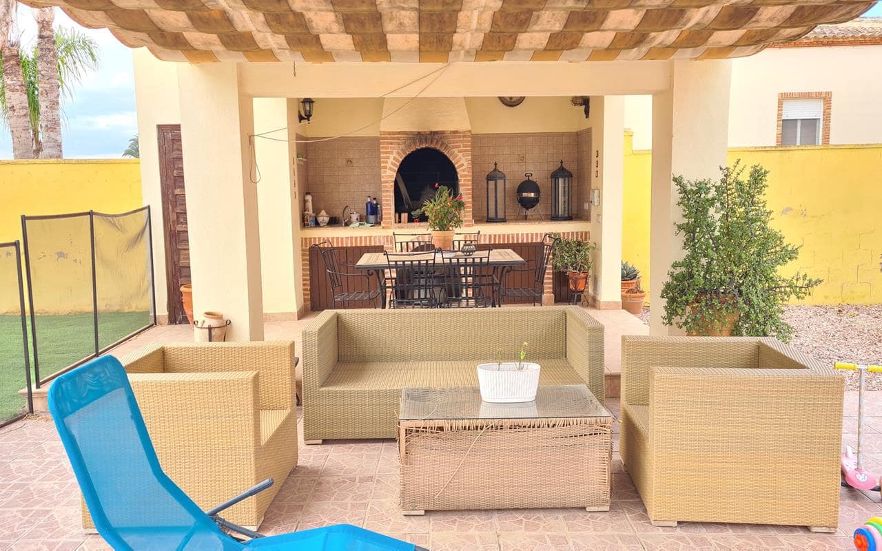 4 sovrum Villa till salu i Catral med pool garage - 390 000 € (Ref: 9883857)