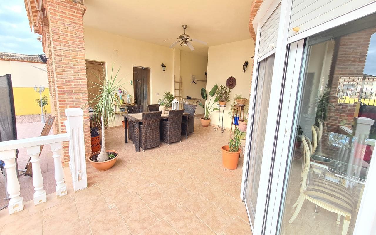 4 sovrum Villa till salu i Catral med pool garage - 390 000 € (Ref: 9883857)