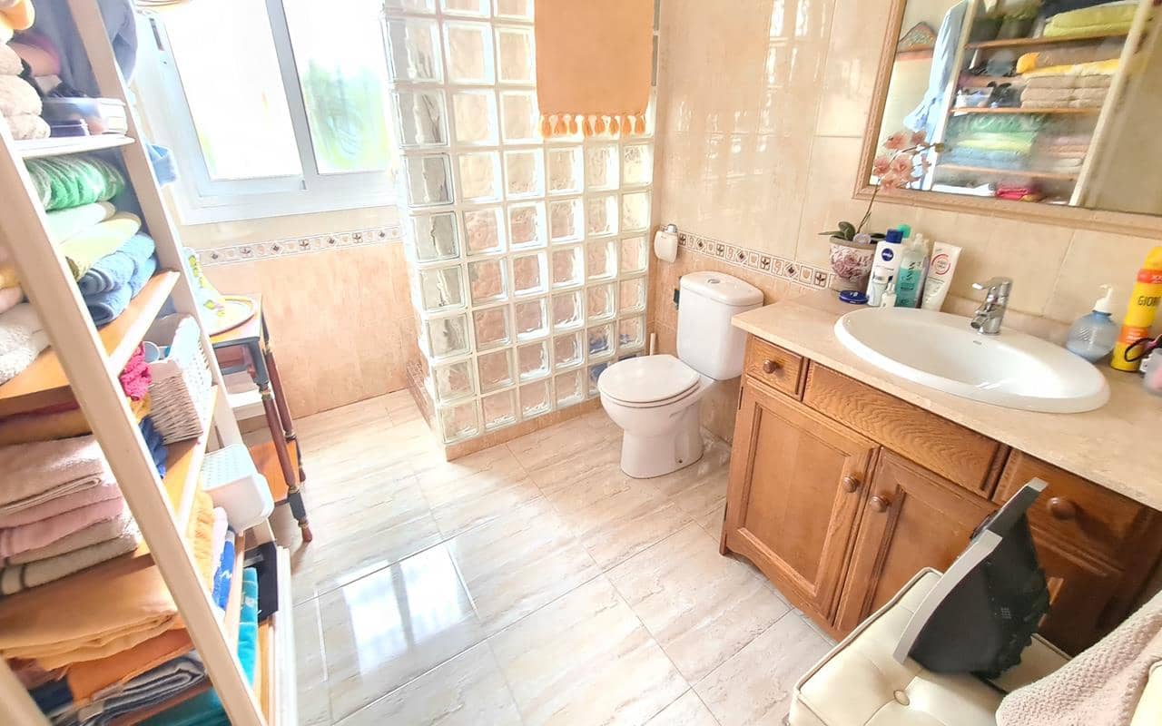 4 sovrum Villa till salu i Catral med pool garage - 390 000 € (Ref: 9883857)