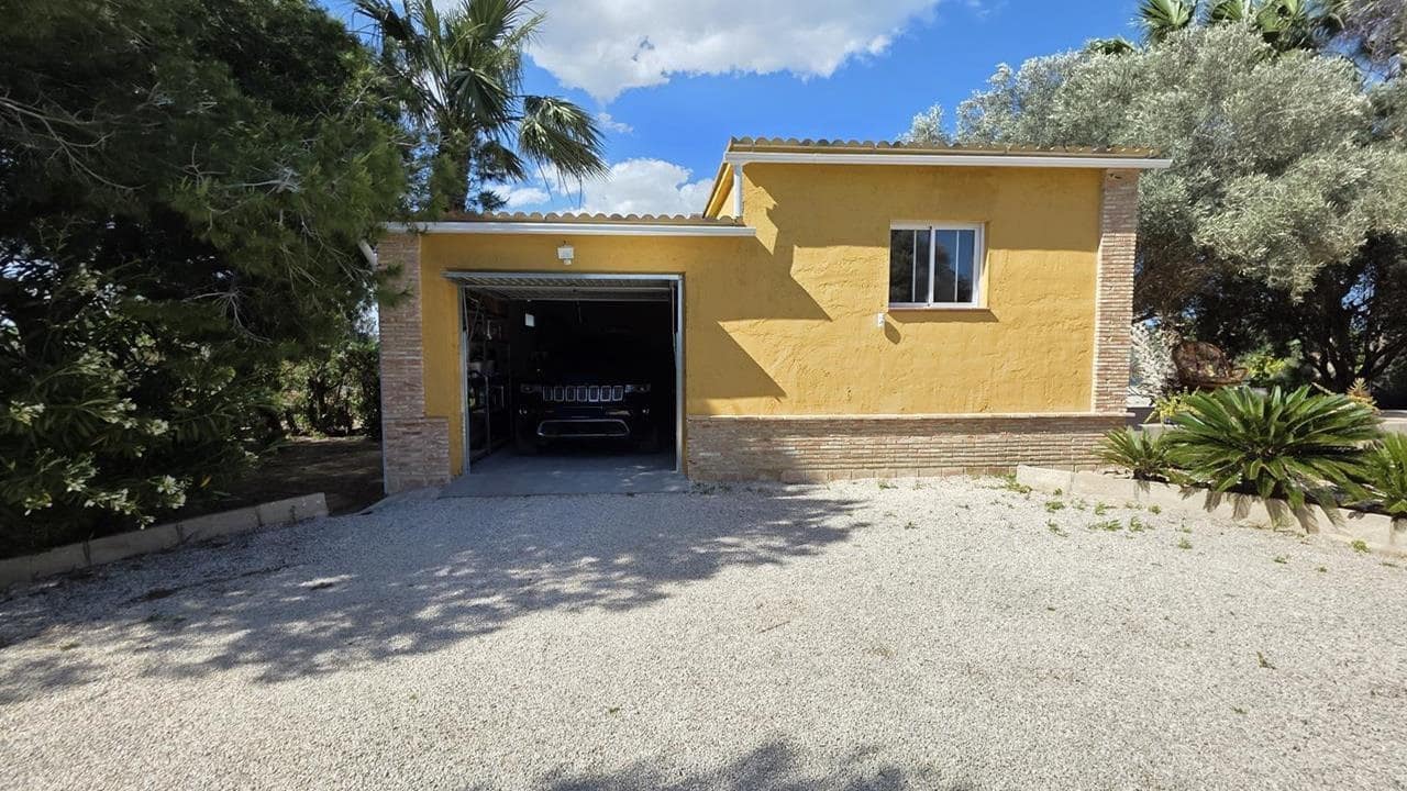 4 slaapkamer Finca/Landhuis te koop in Guardamar del Segura met zwembad garage - € 535.000 (Ref: 9885295)