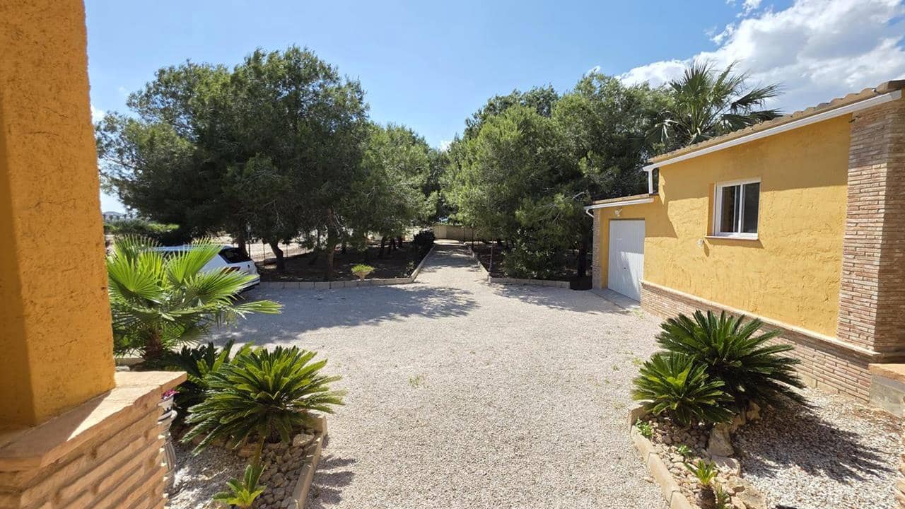 4 slaapkamer Finca/Landhuis te koop in Guardamar del Segura met zwembad garage - € 535.000 (Ref: 9885295)