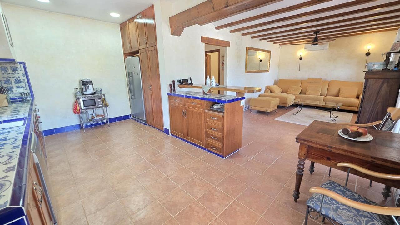 4 slaapkamer Finca/Landhuis te koop in Guardamar del Segura met zwembad garage - € 535.000 (Ref: 9885295)