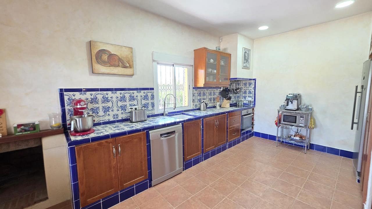 4 slaapkamer Finca/Landhuis te koop in Guardamar del Segura met zwembad garage - € 535.000 (Ref: 9885295)