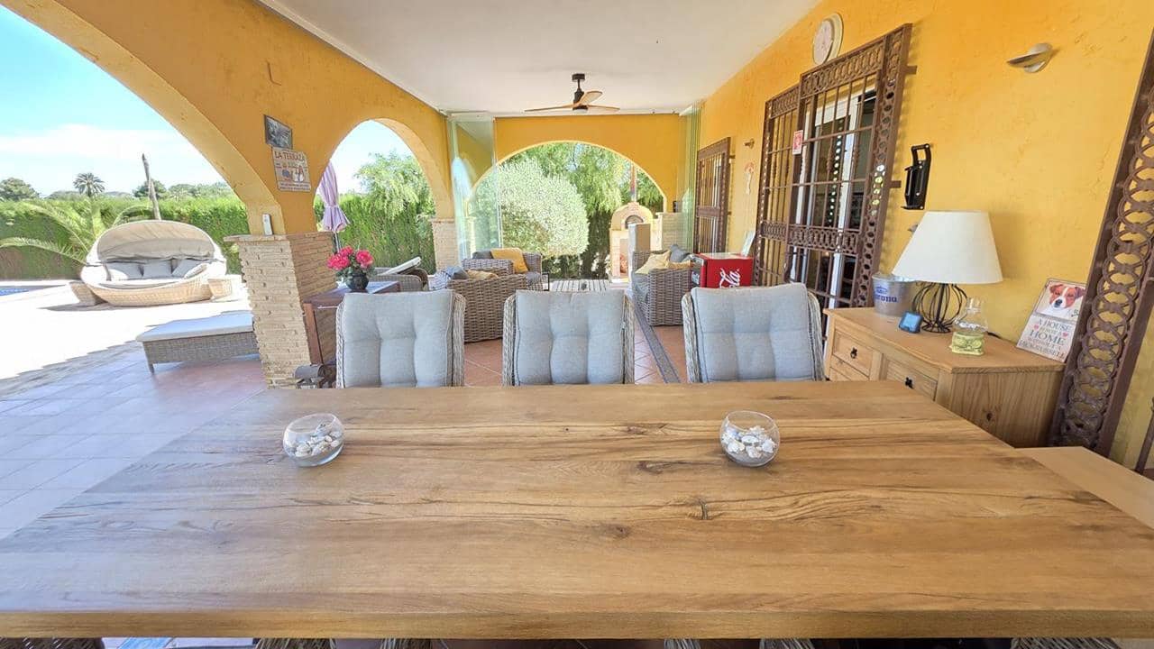 4 slaapkamer Finca/Landhuis te koop in Guardamar del Segura met zwembad garage - € 535.000 (Ref: 9885295)