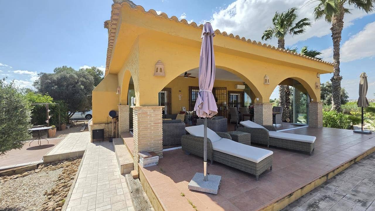 4 slaapkamer Finca/Landhuis te koop in Guardamar del Segura met zwembad garage - € 535.000 (Ref: 9885295)