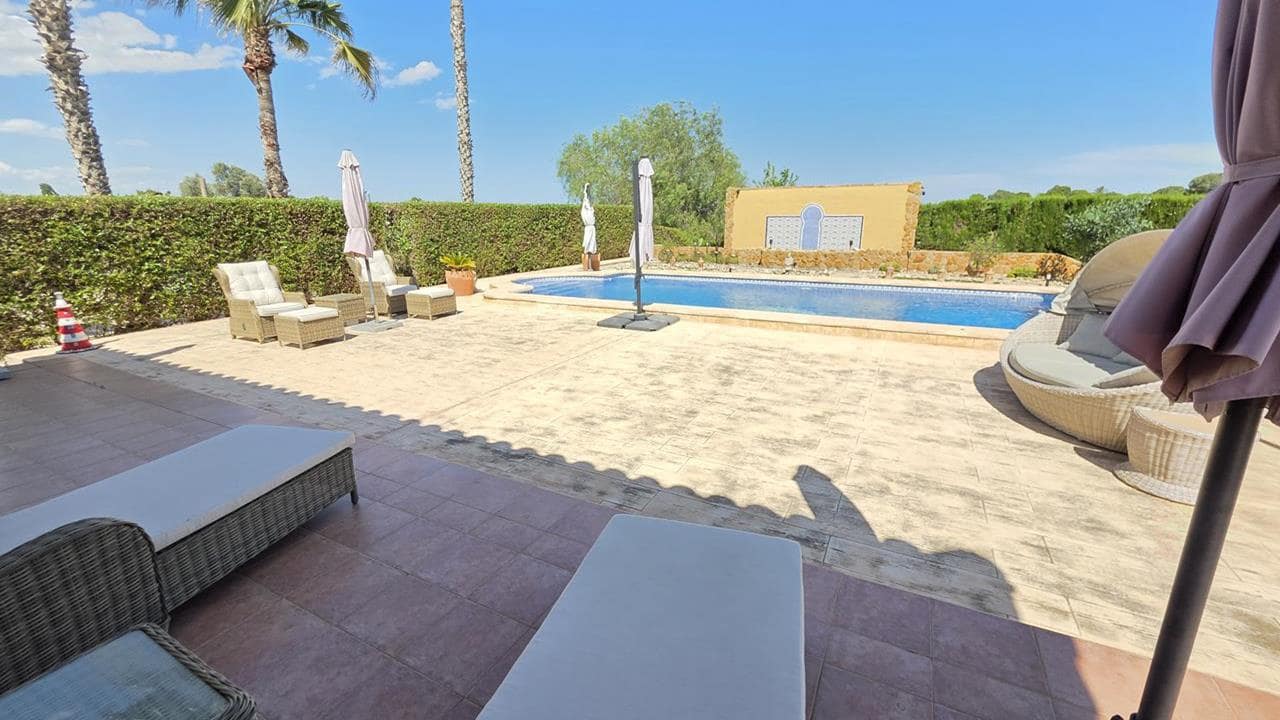 4 slaapkamer Finca/Landhuis te koop in Guardamar del Segura met zwembad garage - € 535.000 (Ref: 9885295)