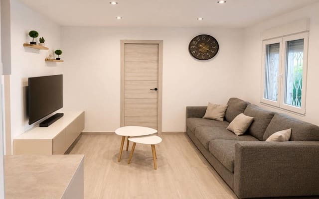 3 sypialnia Bungalow na sprzedaż w Torrevieja - 169 500 € (Ref: 9885333)