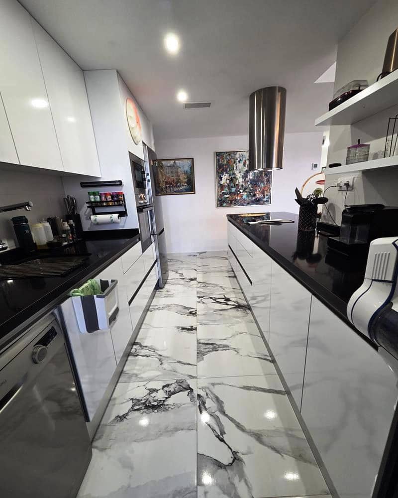 2 sypialnia Apartament na sprzedaż w Villamartin z basenem garażem - 315 000 € (Ref: 9889295)