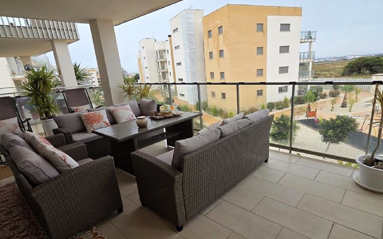 2 sypialnia Apartament na sprzedaż w Villamartin z basenem garażem - 315 000 € (Ref: 9889295)