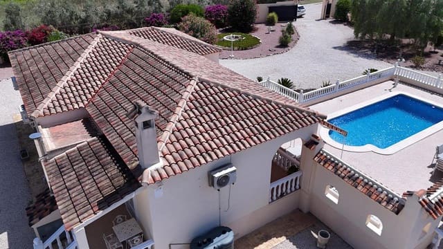 3 soveværelse Finca/Landehus til salg i Catral med swimmingpool garage - € 439.000 (Ref: 9891054)