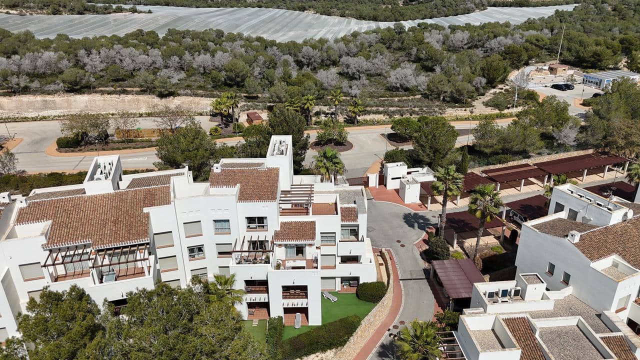 2 soveværelse Penthouse til salg i Dehesa de Campoamor med swimmingpool garage - € 299.000 (Ref: 9893085)