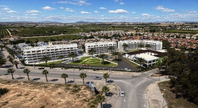 3 bedroom Apartment for sale in El Raso, Guardamar del Segura with pool garage - € 295,000 (Ref: 9893228)