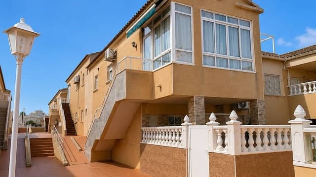 3 slaapkamer Appartement te koop in Torrevieja met zwembad garage - € 179.500 (Ref: 9924939)