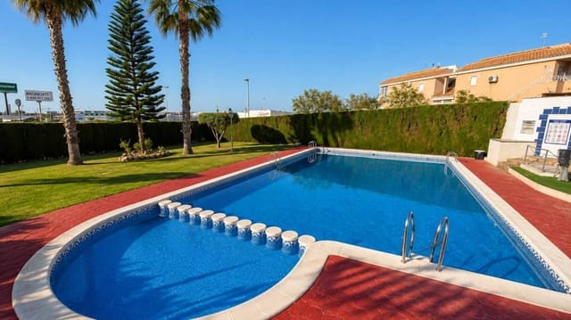3 slaapkamer Appartement te koop in Torrevieja met zwembad garage - € 179.500 (Ref: 9924939)