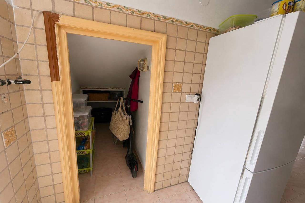 3 Zimmer Haus zu verkaufen in Torrevieja mit Garage - 193.000 € (Ref: 9925253)