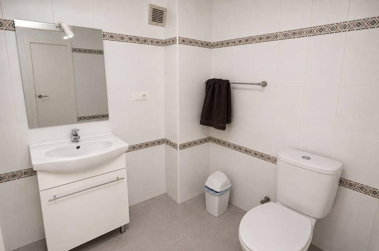 3 Zimmer Haus zu verkaufen in Torrevieja mit Garage - 193.000 € (Ref: 9925253)
