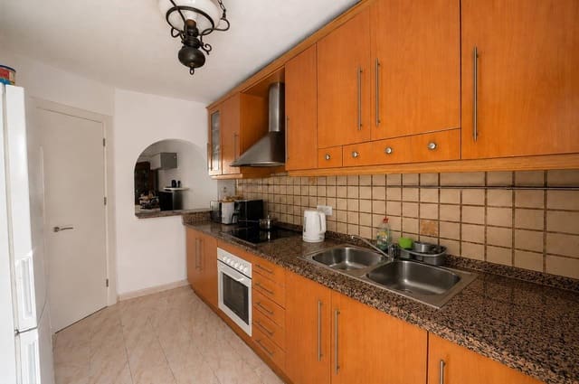 3 camera da letto Casa in vendita in Torrevieja con garage - 193.000 € (Rif: 9925253)