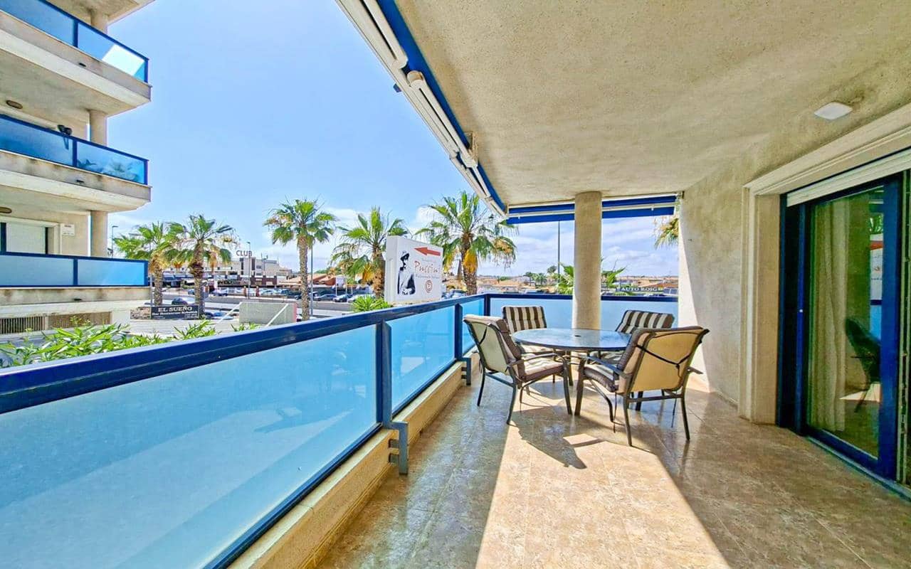 2 Zimmer Apartment zu verkaufen in Cabo Roig mit Pool Garage - 200.000 € (Ref: 9926481)