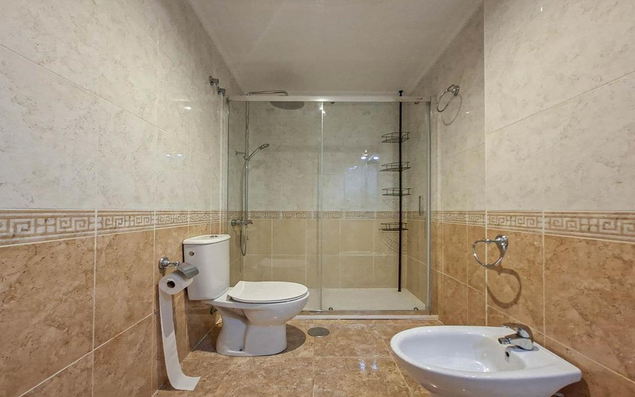 2 Zimmer Apartment zu verkaufen in Cabo Roig mit Pool Garage - 200.000 € (Ref: 9926481)