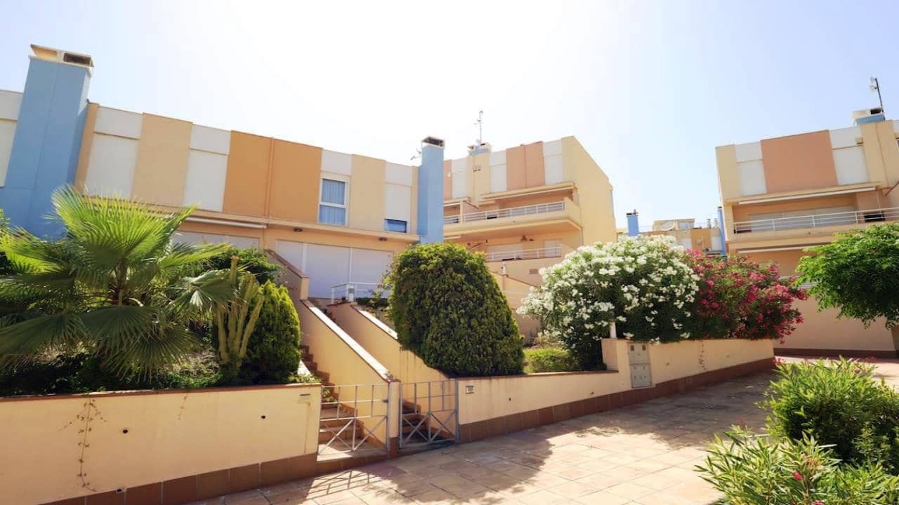 3 bedroom Townhouse for sale in Dehesa de Campoamor with pool garage - € 390,000 (Ref: 9928355)