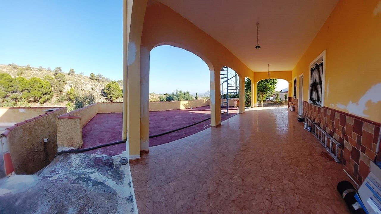 3 bedroom Finca/Country House for sale in Crevillente / Crevillent with pool garage - € 249,995 (Ref: 9928356)