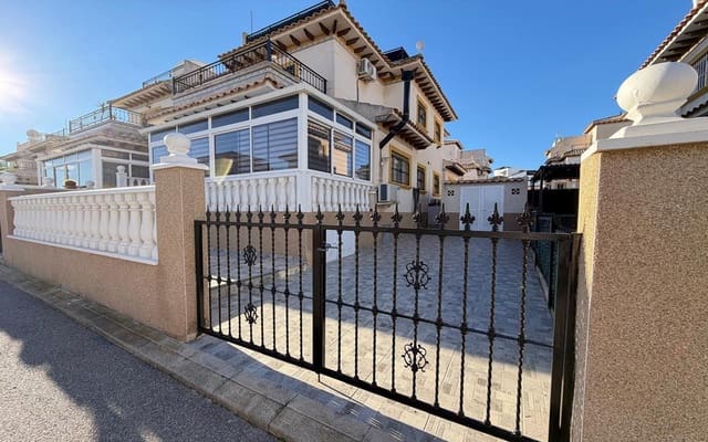 2 soverom Hus til salgs i Villamartin, Orihuela med svømmebasseng garasje - € 209 900 (Ref: 9928486)