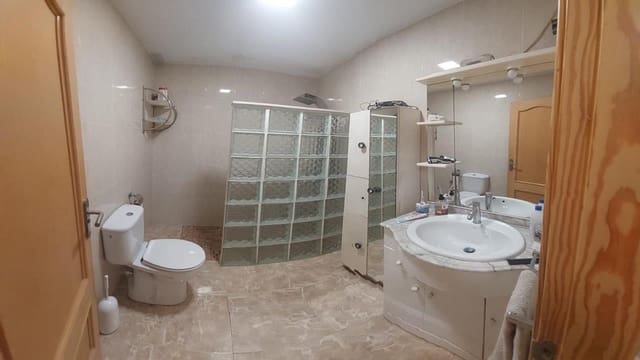 3 soveværelse Finca/Landehus til salg i Albatera med swimmingpool garage - € 340.000 (Ref: 9929954)
