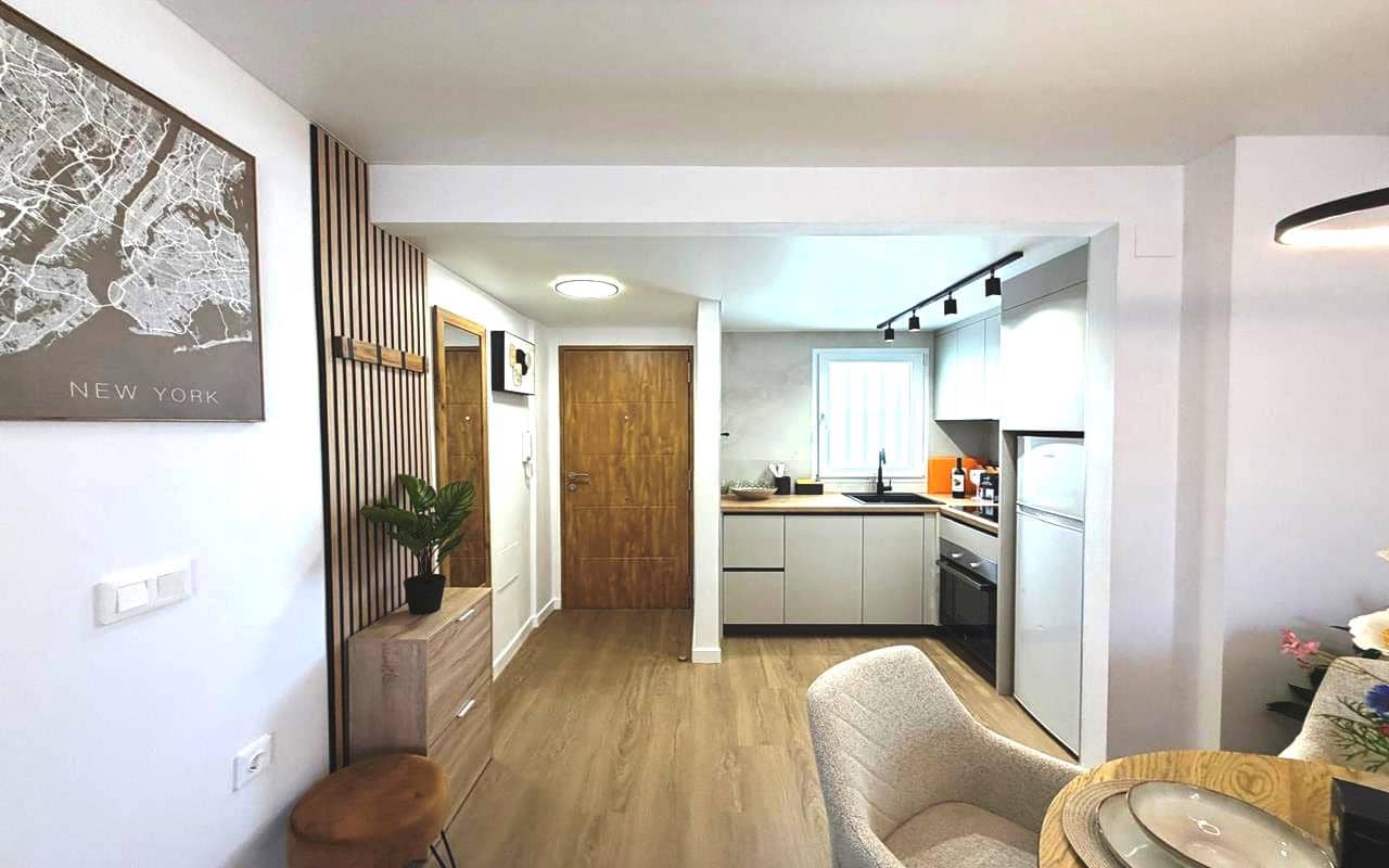 2 soverom Leilighet til salgs i Torrevieja med svømmebasseng garasje - € 169 900 (Ref: 9932355)