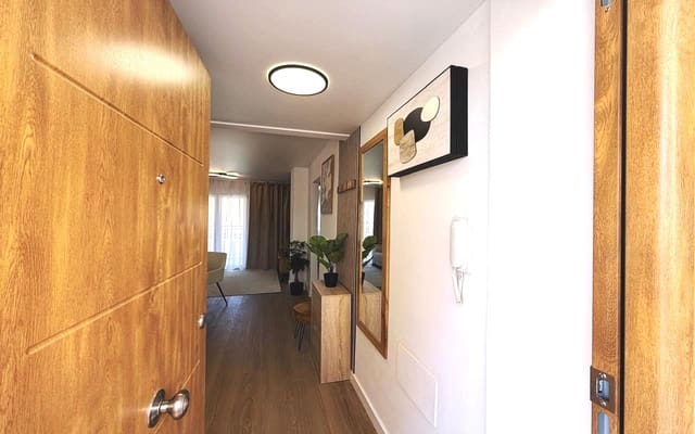 2 soverom Leilighet til salgs i Torrevieja med svømmebasseng garasje - € 169 900 (Ref: 9932355)