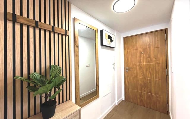 2 soverom Leilighet til salgs i Torrevieja med svømmebasseng garasje - € 169 900 (Ref: 9932355)