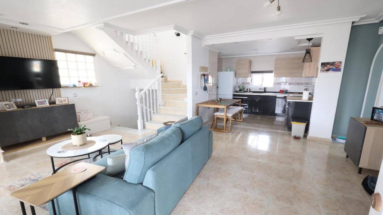 5 soverom Villa til salgs i Villamartin med svømmebasseng - € 395 000 (Ref: 9937128)