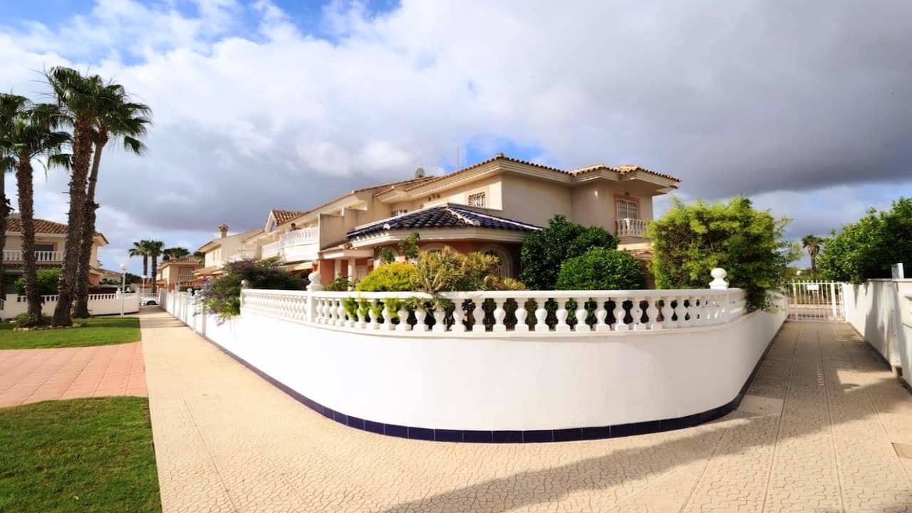 3 chambre Maison de Ville à vendre à Ciudad Quesada avec piscine garage - 340 000 € (Ref: 9938705)